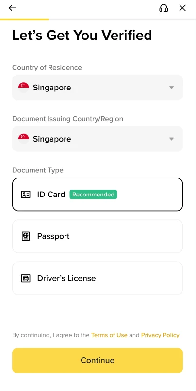 幣安官方 App 的身分驗證頁面示例,畫面列出居住國家、證件簽發地與可選證件類型;實際選項依帳戶所在地而定